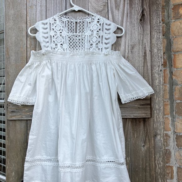 NWOT "COLD SHOULDER" White Eyelet Lace Tank Boho Blouse sz S (no brand) - Picture 1 of 6